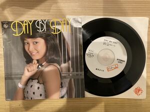 倉田まり子　day by day EPレコード 見本盤