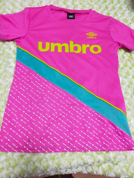 UMBRO　半袖Tシャツ　サイズM