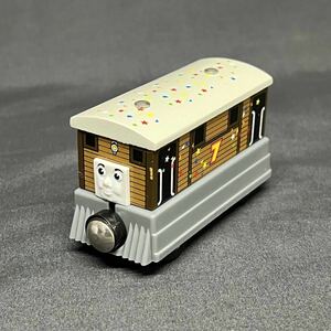 木製トーマス きかんしゃトーマス セレブレーション トビー CELEBRATION TOBY ラーニングカーブ 木製レールシリーズ 