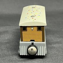 木製トーマス きかんしゃトーマス セレブレーション トビー CELEBRATION TOBY ラーニングカーブ 木製レールシリーズ _画像5