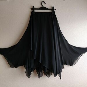 社交ダンス　ユーナの黒のロングスカート