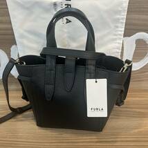 M：　新品　未使用　FURLA フルラ　2WAY ハンドバック　レディース　トートバッグ　ショルダーバッグ　ブラック_画像2