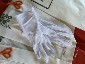 神社支給品ナイロン製白手袋レディースMサイズ前後2/23日天長祭使用、バスガイド巫女アルバイトで使用整理品