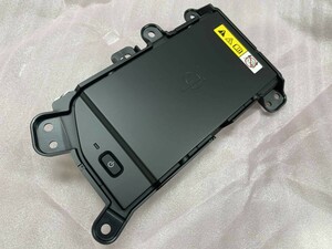 TOYOTA　ランクル300系 モバイルフォンクレドール　トヨタ純正　置くだけ充電　ランドクルーザー300 新品未使用　B32120