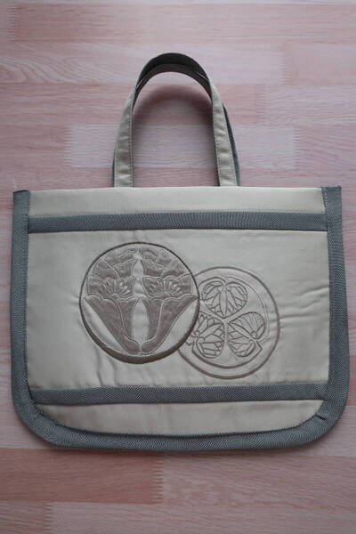 鞄 バッグ 着物リメイク 帯リメイク 御朱印帳入れ 経本入れ 鮫小紋 handmade bag obi 家紋