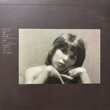 しばた はつみ BEST ALBUM LP ジャケット破れあり。画像3.4にてご確認下さい。_画像2