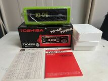 2E73 TOSHIBA 東芝 タイムスイッチ TWM-300 緑 アラーム付 デジタル式 パタパタ時計 レトロ 箱付き_画像1