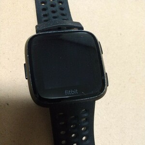 Fitbit Versa スマートウォッチ ブラック FITBIT FB505 活動量計