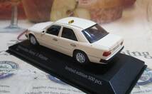 ☆激レア絶版*世界500台*Minichamps PMA*1/43*Mercedes-Benz 230E (W124) Taxi 1990 クリーム*Tatort Munster_画像2