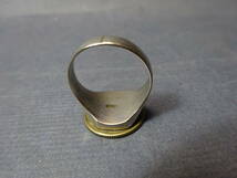 （８−７）古銭　10銭銀貨 十銭銀貨を利用して作られた指輪　上品に作られています。銀貨の発行年度は分かりません。銀製？_画像4