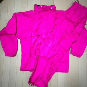 【新品・タグ付】 アシックス（ASICS) レインスーツ　上下セット　蛍光ピンク　Lサイズ　レインジャケット　レインパンツ