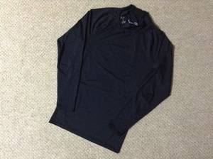 ★美品★アンダーアーマー ヒートギア 長袖 モックネック コンプレッションシャツ 黒 ブラック トップス メンズ UA UNDER ARMOUR HEAT GEAR