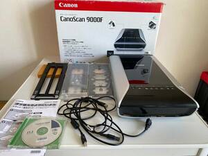 Canon CanoScan 9000F