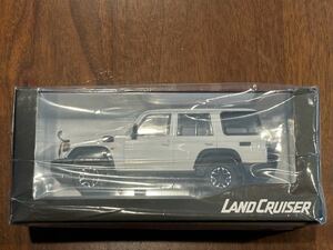 未開封品　TOYOTA トヨタ LAND CRUISER ランドクルーザー 70 ランクル カラーサンプル ミニカー 1/30 スーパーホワイト