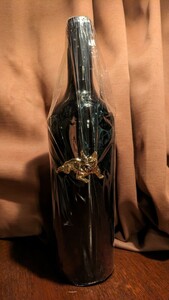 フレンチー・ロワイヤル　２０２０年 赤ワイン　フルボトル　フレンチブルドックが可愛いワイン　ブルドック好きはたまらないワインですね