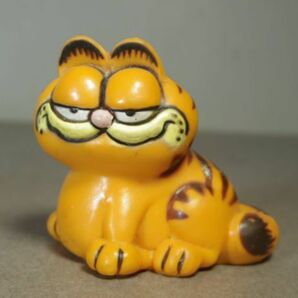 Garfield ガーフィールド PVCフィギュア 座り DAKINの画像1
