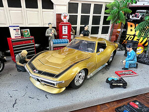 Jada　1969年シボレー　コルベット　スティングレイ ZL-1　ダイキャストミニカー　1/24スケール（ゴールド） アメリカン雑貨 アメリカ雑貨