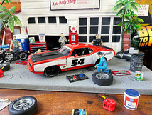 Jada　1973年　プリムス　バラクーダ　ダイキャストミニカー　1/24スケール　（レッド×ホワイト） ■ アメリカン雑貨 アメリカ雑貨_画像2