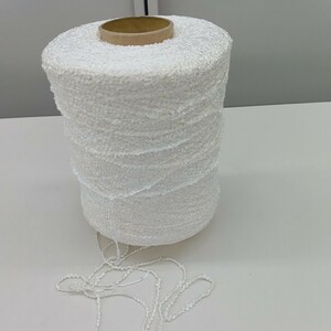 太いナイロンリング 約７００g 毛糸 ケイト シュシュ ピアス タッセル 手織り手編み 引き揃え糸 ファンシーヤーン アクセサリー