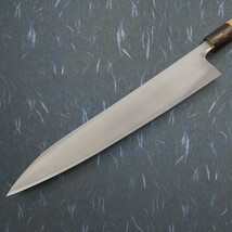 名入れ無料 和牛刀 両刃 240mm 粉末ハイスR2 割込み ステンレス 水牛八角柄 木箱入り 鍛造品 プレゼント 誕生日 日本製_画像2