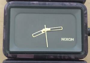 218-0036 NIXON ニクソン　メンズ腕時計　クオーツ　紫　パープル　VEGA ベガ 電池切れ 動作未確認