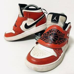 NIKE SKY JORDAN 1 ナイキ スカイジョーダン　B07197-106 スニーカー キッズ　子供靴　対象年齢7-8歳　ホワイト　レッド　＊DA