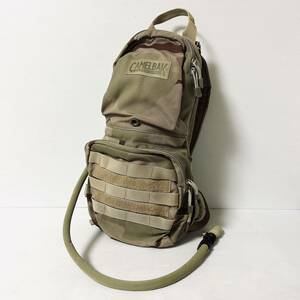 【美品】CAMELBAK キャメルバック ハイドレーションバッグ　リュック　容量100oz【約3リットル】海兵隊　米軍　自衛隊　＊DE