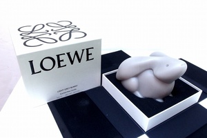  не использовался товар! Loewe LOEWE 2023 ограничение ba колено свеча LIGHT GREY BUNNY 840g серый kz4804210280