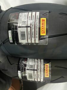 新品　前後セット　PIRELLI DIABLO SUPERCORSAピレリ ディアブロ スーパーコルサ SPV4 120/70R17　200/55/R17