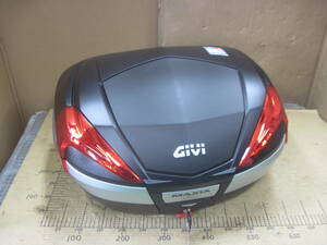 GIVI ジビ トップケース V56MAXIA4 展示使用品　モノキー