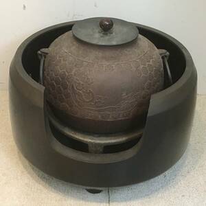 ■在銘 浄雲 茶釜 風炉 五徳 3点セット 取っ手付き 茶釜サイズ約23×22×蓋つき高さ19cm 茶湯釜 鉄釜 風炉釜 茶道具 煎茶道具 金属工芸■