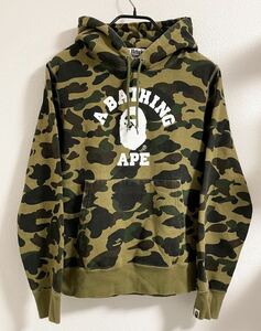 送料無料 BAPE 猿迷彩カレッジロゴパーカー （A BATHING APE NIGO SWEAT HOODIE CAMO アベイシングエイプ スウェット フーディー