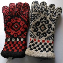 手袋　2組　まとめて　ハンガリー製　白　赤ニットグローブ　未使用在庫品　送料520_画像1