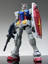 MG 1/100 RX-78-2 ガンダムVer.3.0 塗装完成品_画像2