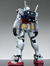 MG 1/100 RX-78-2 ガンダムVer.3.0 塗装完成品_画像7