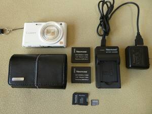 パナソニック Panasonic LUMIX DMC-SZ3-W （ホワイト）バッテリー２個・充電器・ケース・SDカード付【中古品】美品です。
