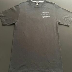 VOLCOM Tシャツ 