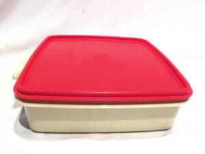 ■10933■Tupperware タッパーウエア カルテット 保存容器 密閉容器 保管容器 