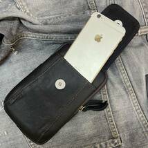 新品 本革 レザー ウエストバッグ ベルトポーチ 携帯電話 スマホ iPhone ナスカン カラビナ 小物入れ 黒 ブラック ツーリング アウトドア_画像9