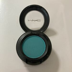 MAC* eyeshadow * small *ROBIN*S EGG* I color * green group * regular price 2750 jpy ②