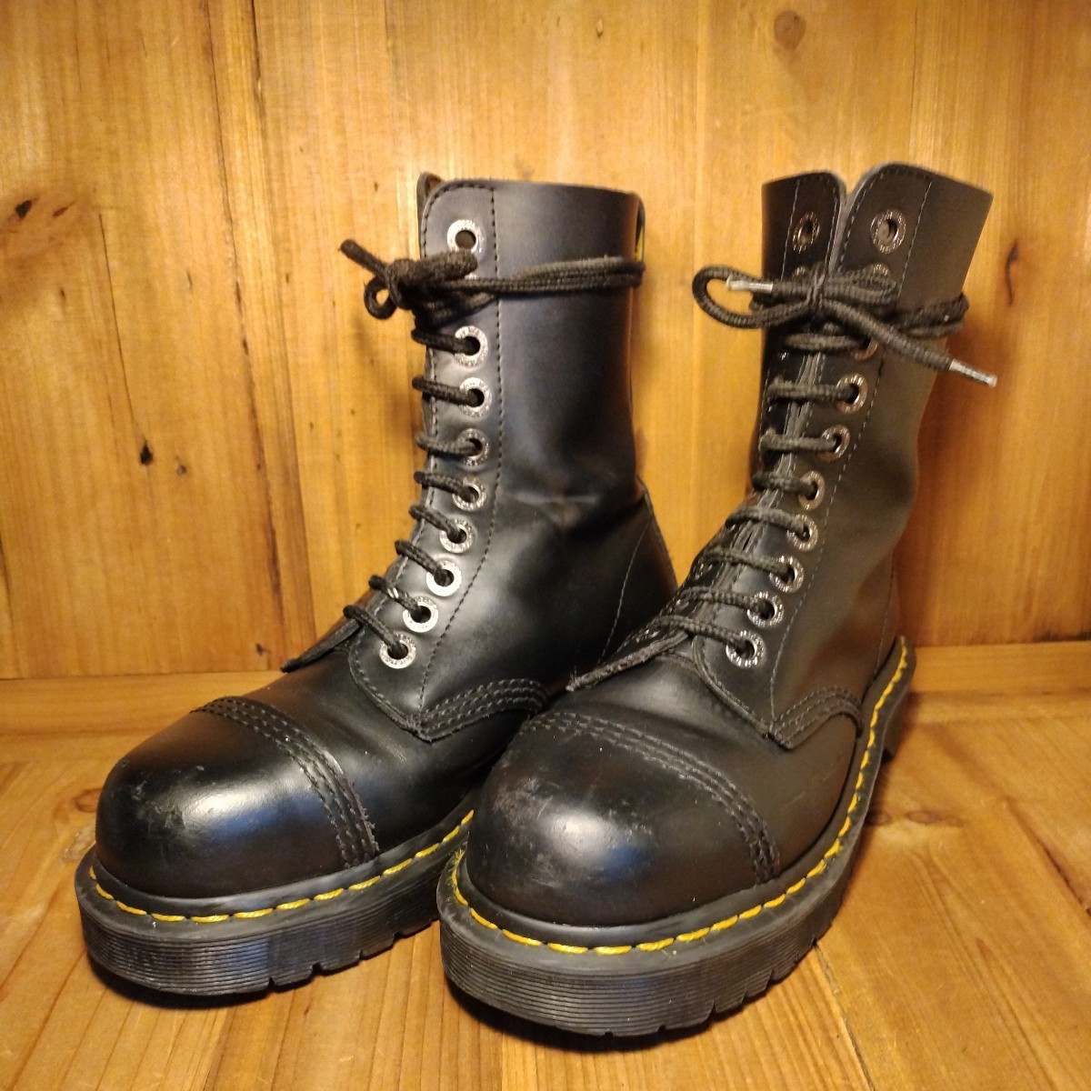 史上最も激安 【未使用級】Dr.Martens - 10ホールブーツ -ドクター