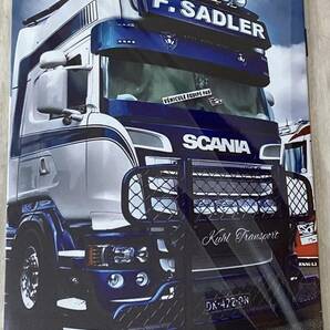 スカニア アートポスター 金属製 SCANIA 30×20 ホワイト/ブルー ハイルーフ 送料無料