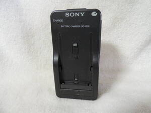 ソニー純正充電器・充電可・中古品・コード無し・SONY BC-V615