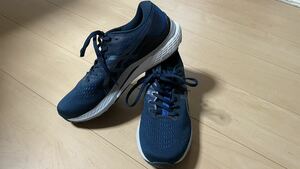 アシックス　asics gel-kayano 28 ランニングシューズ 