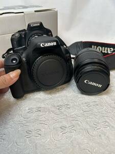【#sk】Canon DS126311 EOS Kiss X5 EF18-55mm カメラ キャノン 一眼レフカメラ 