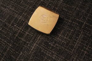 CHANEL シャネル〇残量たっぷり！　固形香水　COCO　PRESSED　PARFUM　COMPACT　携帯用