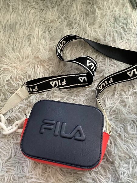 FILA ショルダーバッグ