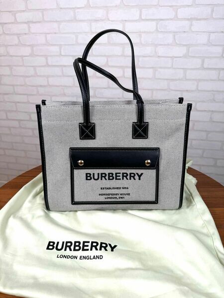 【最終値下げ！新品未使用】BURBERRY バーバリートートバッグ CANVAS&LEATHER NEW TOTE ブラック