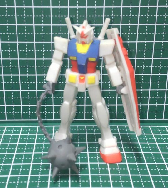 ガシャポンHGガンダム ガンダムハンマー持ち