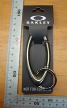 新品OAKLEY(オークリー) ESSENTIAL ICON CARABINER NEW DARK BRUSH 86L_画像2